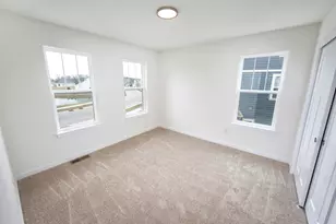 N116W7245 Oakmont Dr, Cedarburg, WI 53012 - Photo 18