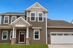 N116W7245 Oakmont Dr, Cedarburg, WI 53012 - Photo 1