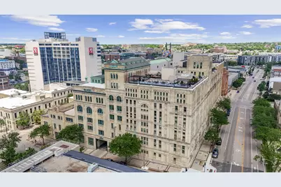 270 E Highland Ave #113, Milwaukee, WI 53202 - Photo 24