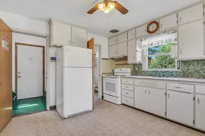 1604  54th St, Kenosha, WI 53140 - Photo 10