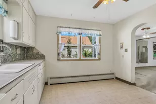 1604 54th St, Kenosha, WI 53140 - Photo 12
