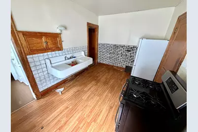 2206 W Keefe Ave, Milwaukee, WI 53206 - Photo 2