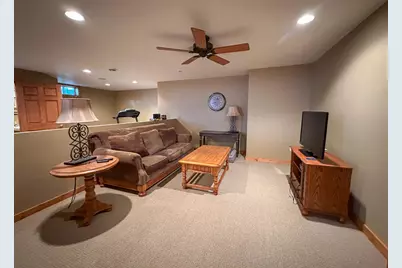 2422  Krause Rd, Onalaska, WI 54650 - Photo 28