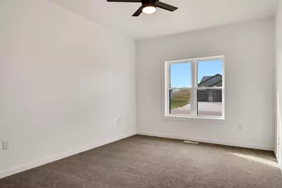 957  Clark Ln, Holmen, WI 54636 - Photo 14