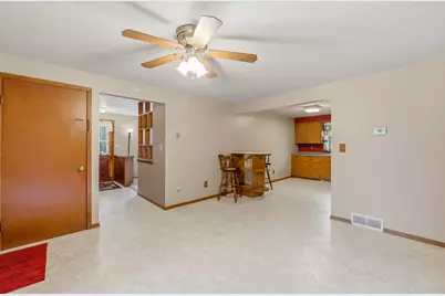 4302 E Parke Ridge Ln, Sheboygan, WI 53083 - Photo 4