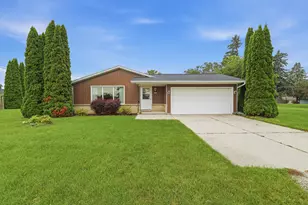 4302 E Parke Rdg Ln, Sheboygan, WI 53083 - Photo 1