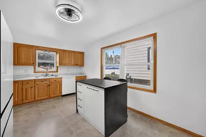 3026 S 41st St, Milwaukee, WI 53215 - Photo 18