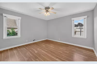 3026 S 41st St, Milwaukee, WI 53215 - Photo 26