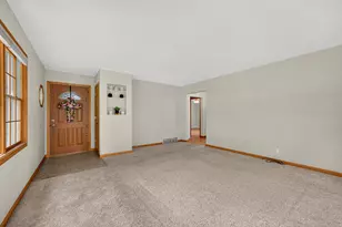 3026 S 41st St, Milwaukee, WI 53215 - Photo 10