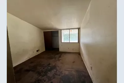 8895 N Swan Rd #G, Milwaukee, WI 53224 - Photo 10