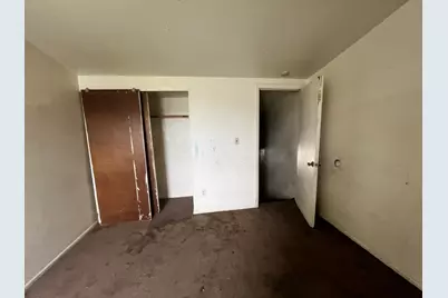 8895 N Swan Rd #G, Milwaukee, WI 53224 - Photo 14