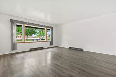 3924 N 65th St, Milwaukee, WI 53216 - Photo 2