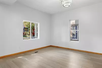 909  Vine St, La Crosse, WI 54601 - Photo 12