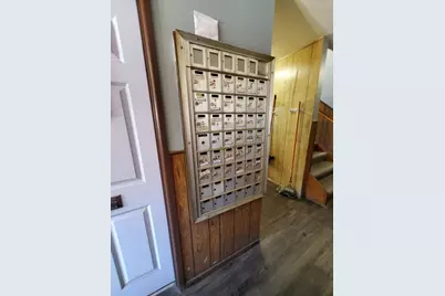 1423 S 81st St, West Allis, WI 53214 - Photo 10