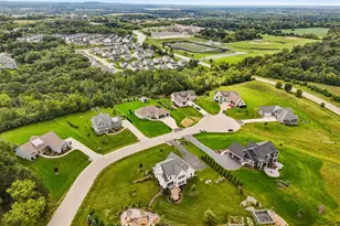 N52W30598 Moraine Dr, Hartland, WI 53029 - Photo 70