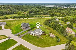 N52W30598 Moraine Dr, Hartland, WI 53029 - Photo 66