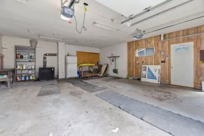 142  Washinton St, Fountain City, WI 54629 - Photo 18