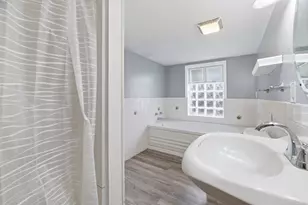 142 Washinton St, Fountain City, WI 54629 - Photo 12