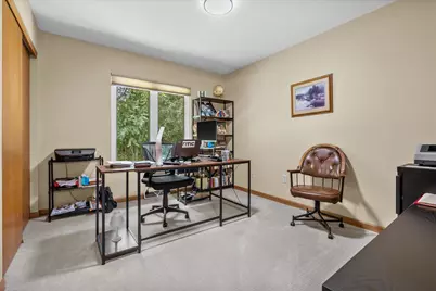 W196N11442  Shadow Wood Dr #2, Germantown, WI 53022 - Photo 12