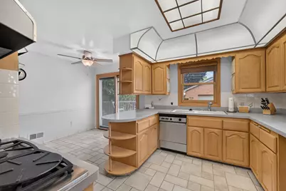 2522  Buchanan Rd, Kenosha, WI 53143 - Photo 12