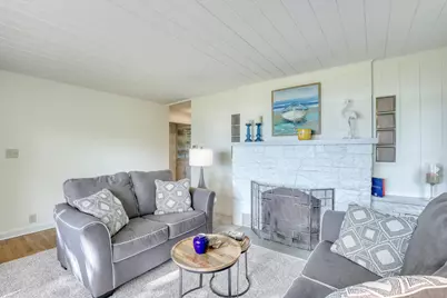 37640  Valley Rd, Summit, WI 53066 - Photo 16