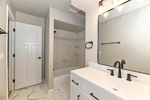 S71W13222 Tess Corners Dr, Muskego, WI 53150 - Photo 32