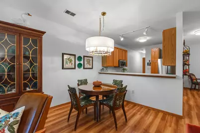 2112  Pine Ridge Ct #F, Grafton, WI 53024 - Photo 8