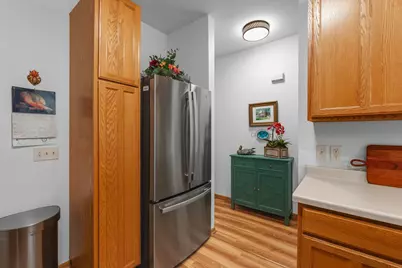 2112  Pine Ridge Ct #F, Grafton, WI 53024 - Photo 6