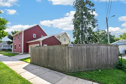 1302  Franklin St, Racine, WI 53403 - Photo 28