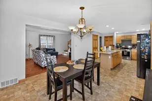 1302 Franklin St, Racine, WI 53403 - Photo 8