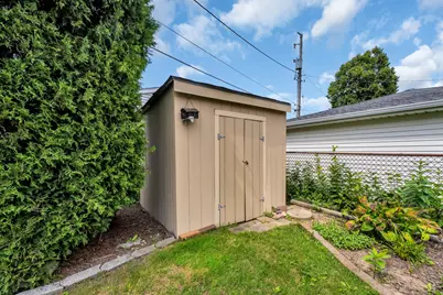 6131 S 15th Ct, Milwaukee, WI 53221 - Photo 40