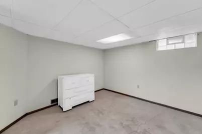 6131 S 15th Ct, Milwaukee, WI 53221 - Photo 34