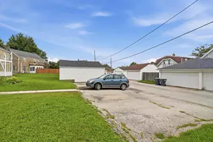 1615 S 54th St, West Milwaukee, WI 53214 - Photo 10