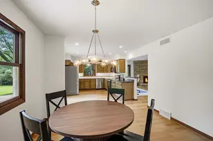 N9W31083 Concord Ct, Delafield, WI 53018 - Photo 12