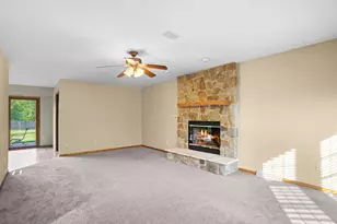 11709 242nd Ave, Salem Lakes, WI 53179 - Photo 4