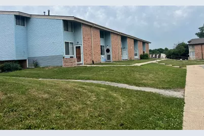 8911 N Swan Rd #E, Milwaukee, WI 53224 - Photo 1