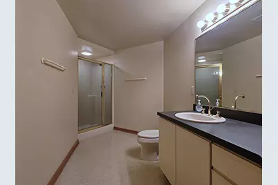 3070  108th St, Racine, WI 53126 - Photo 74