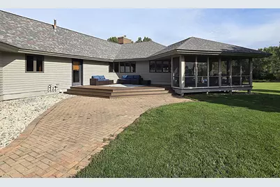 3070  108th St, Racine, WI 53126 - Photo 84