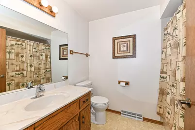 7165 S Tifton Dr, Franklin, WI 53132 - Photo 22