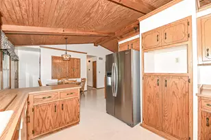7165 S Tifton Dr, Franklin, WI 53132 - Photo 14