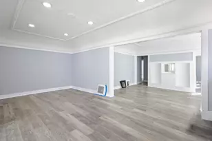 4266 W Highland Blvd, Milwaukee, WI 53208 - Photo 4