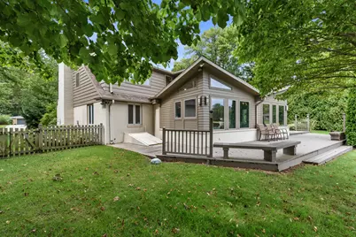 6540 N Atwahl Dr, Glendale, WI 53209 - Photo 8