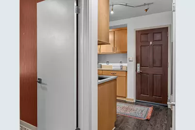 6540 N Atwahl Dr, Glendale, WI 53209 - Photo 16