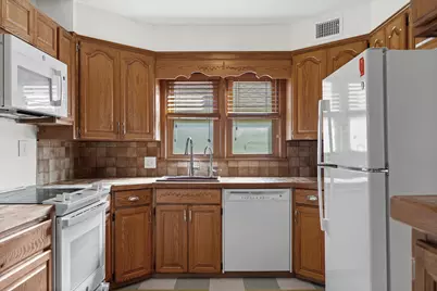2525  Main St, La Crosse, WI 54601 - Photo 16