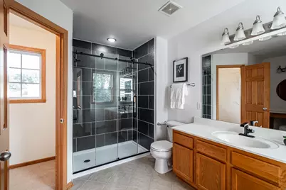 2309  Summit Ave, Waukesha, WI 53188 - Photo 22