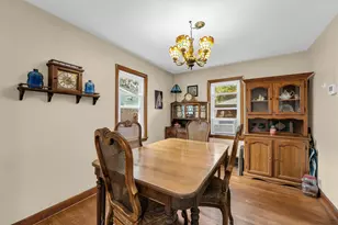 198 E Gauer Circle, Milwaukee, WI 53207 - Photo 8