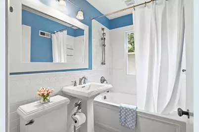 2539 N 80th St, Wauwatosa, WI 53213 - Photo 10