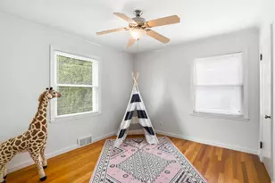 2539 N 80th St, Wauwatosa, WI 53213 - Photo 8