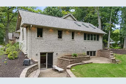 2416 N 118th St, Wauwatosa, WI 53226 - Photo 42