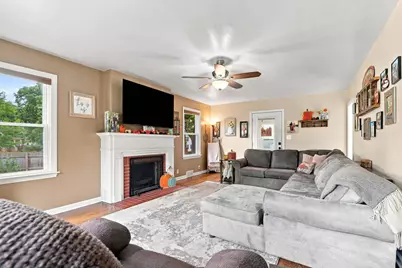 4405  Harding Rd, Kenosha, WI 53142 - Photo 4